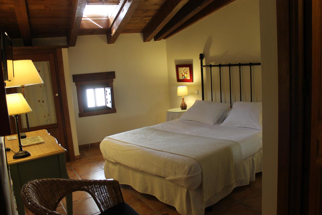 Hostal Rural Luna Y Hostal Rural Lunaposada Candeleda Ngoại thất bức ảnh