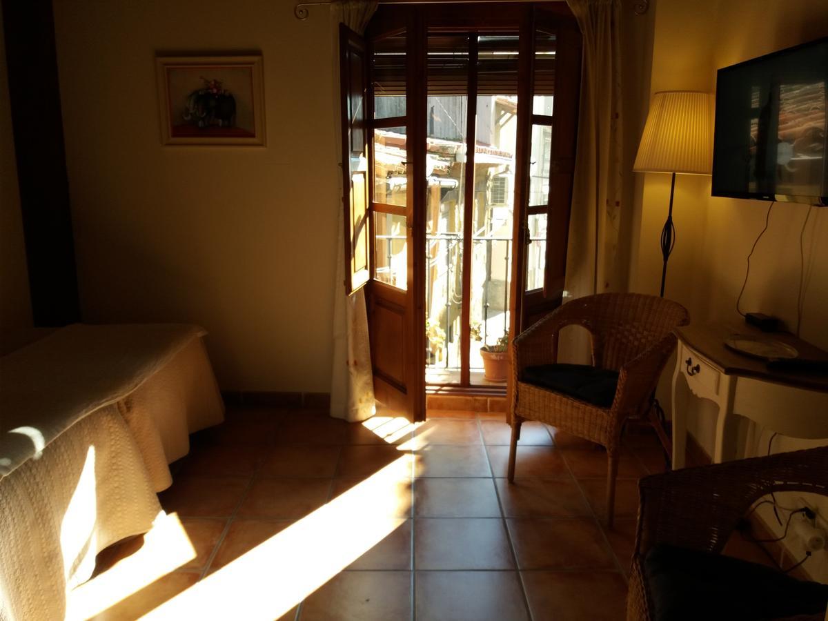 Hostal Rural Luna Y Hostal Rural Lunaposada Candeleda Ngoại thất bức ảnh