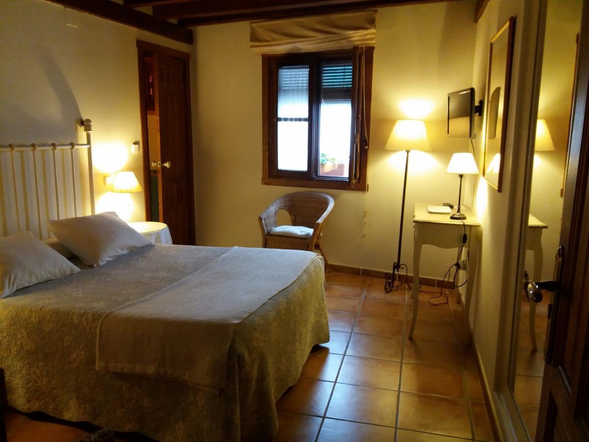 Hostal Rural Luna Y Hostal Rural Lunaposada Candeleda Ngoại thất bức ảnh