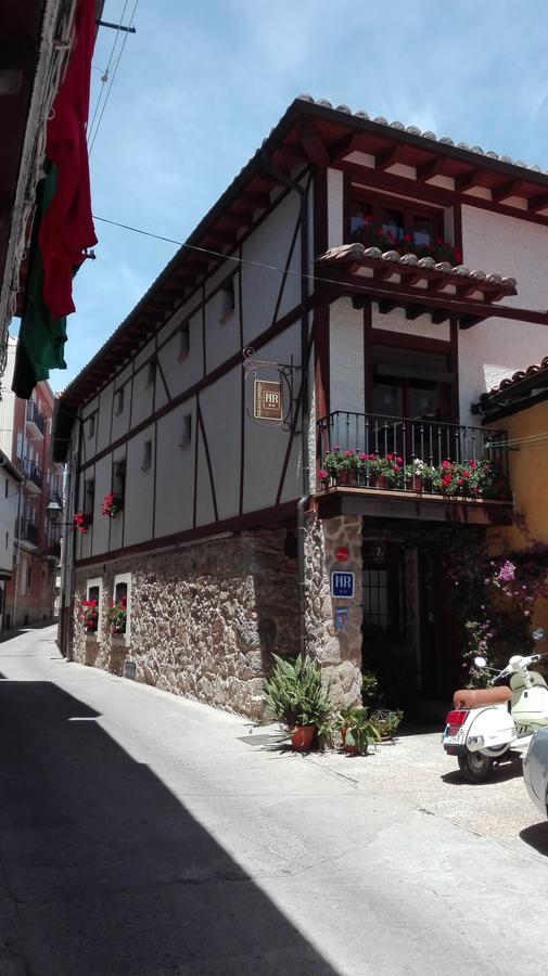 Hostal Rural Luna Y Hostal Rural Lunaposada Candeleda Ngoại thất bức ảnh