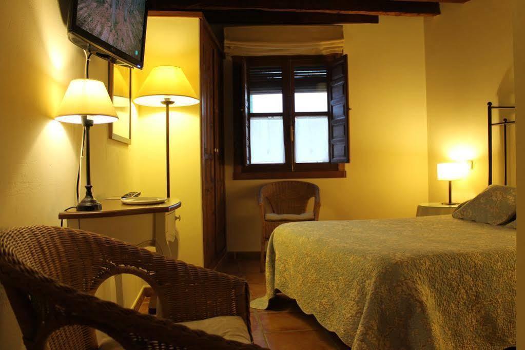 Hostal Rural Luna Y Hostal Rural Lunaposada Candeleda Ngoại thất bức ảnh